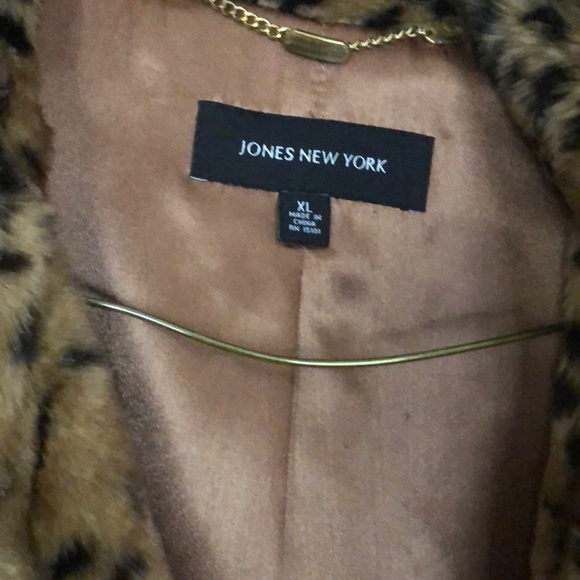 JONES NEW YORK LEOPARD COAT - Picture 2 of 2